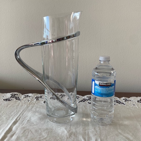 Umbra water pitcher - Picture 3 of 4